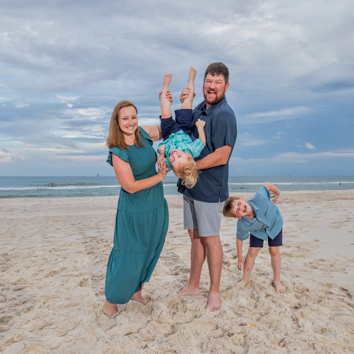 Fort Morgan, Alabama Beach photographer photo with the family of five